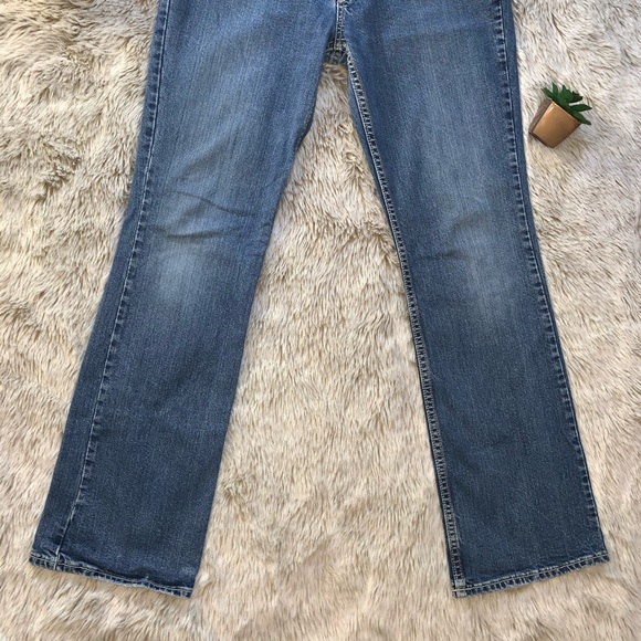 Old Navy Bootcut Stretch Denim Jeans - Picture 3 of 6
